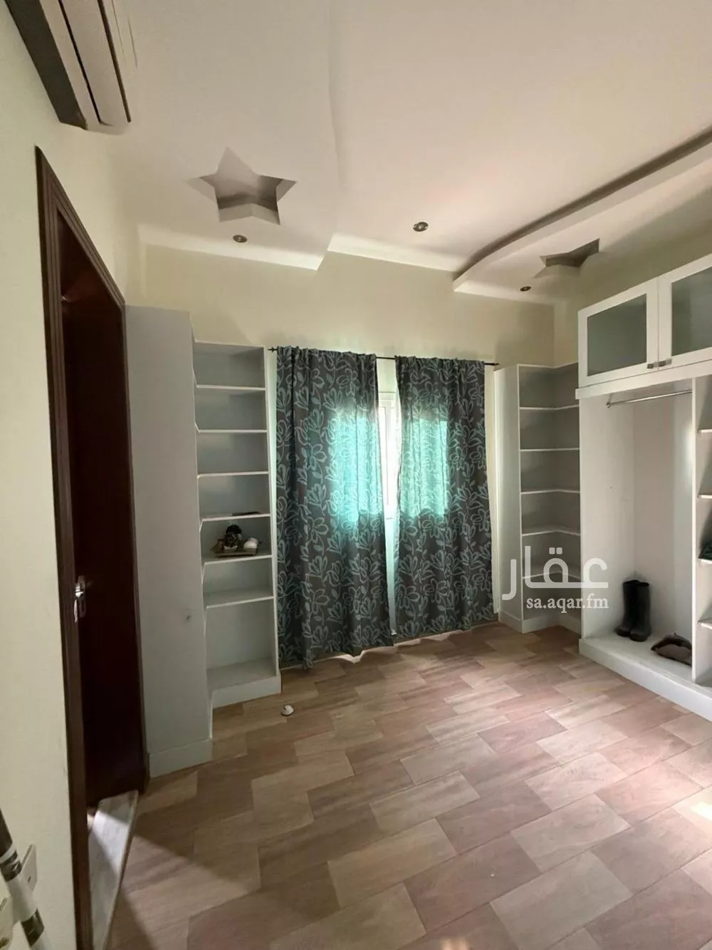8 bedroom villa in Al Sahafah 8