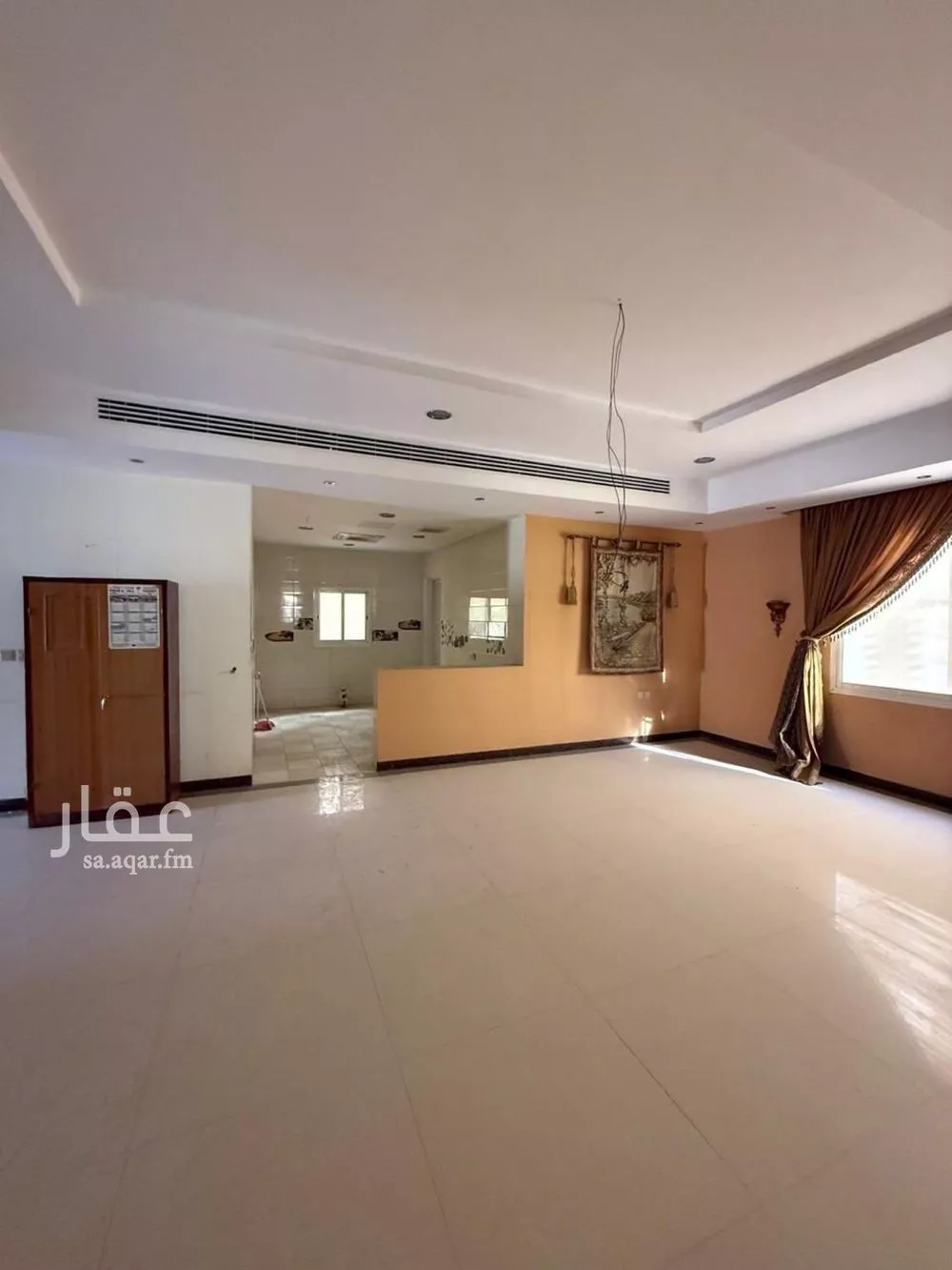 8 bedroom villa in Al Sahafah 13