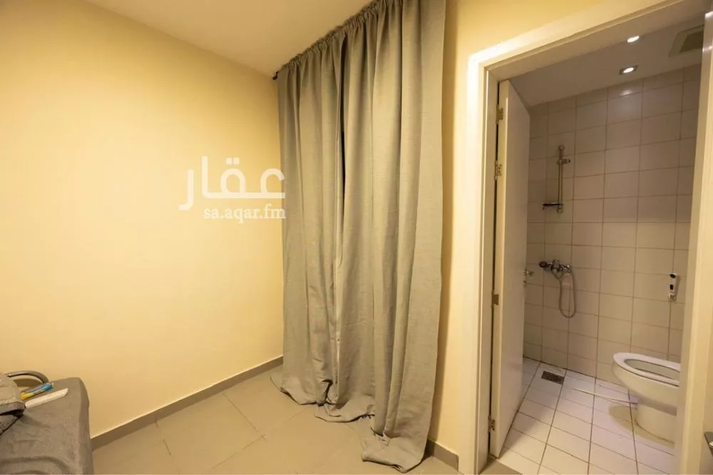 5 bedroom villa in Al Narjis 4