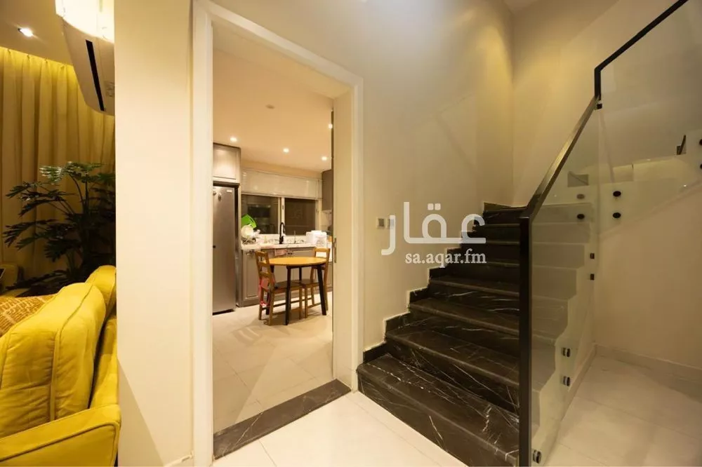 5 bedroom villa in Al Narjis 9