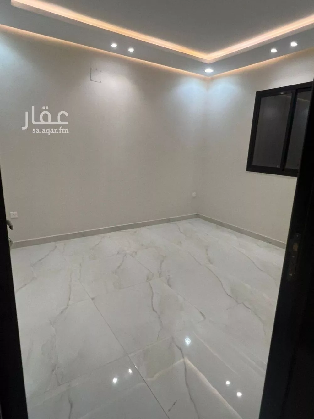 فيلا 6 غرف في الرمال 7
