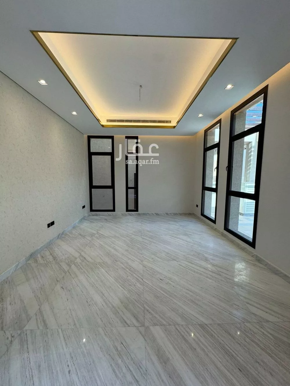 4 bedroom villa in Riyadh 11