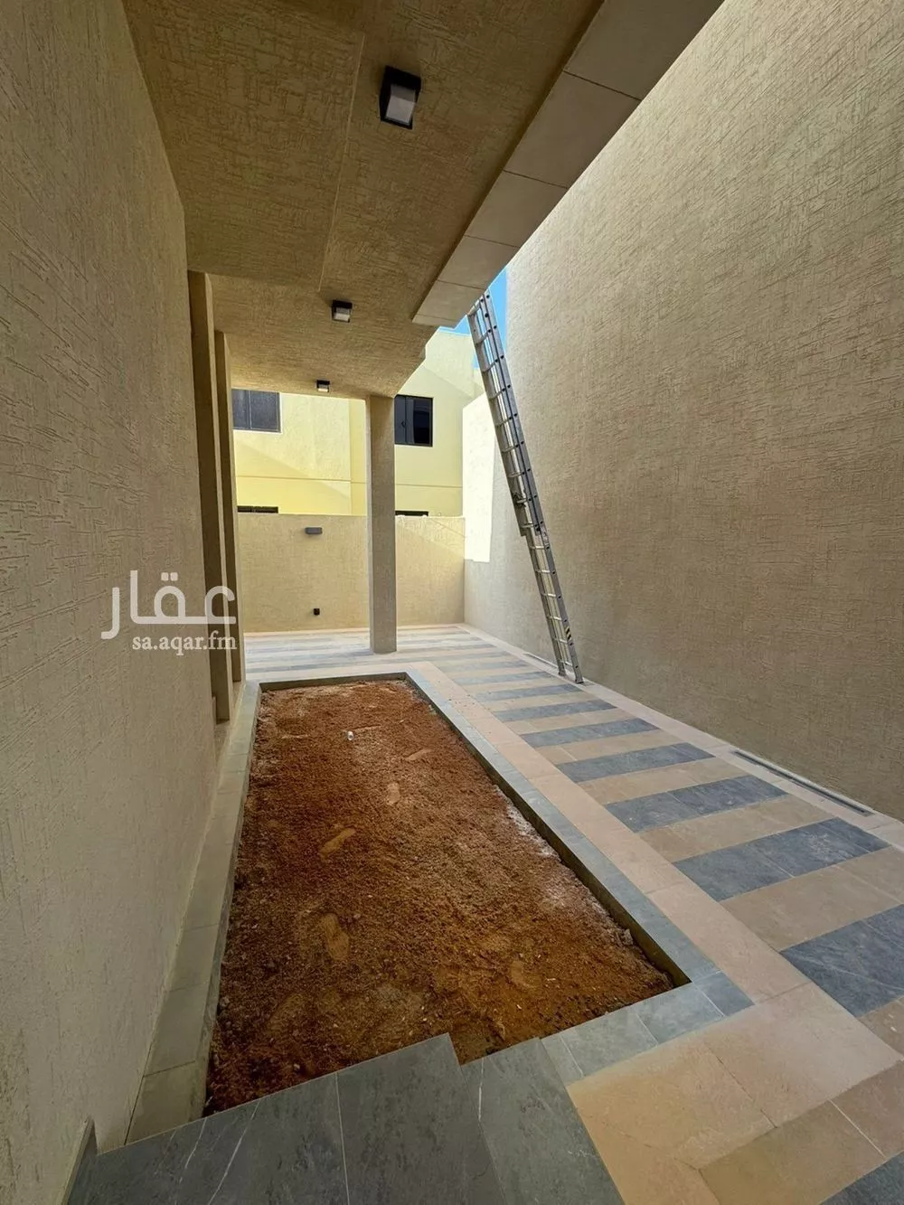 4 bedroom villa in Riyadh 9
