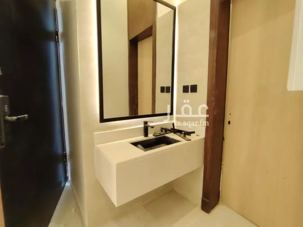 5 bedroom villa in Okaz 6