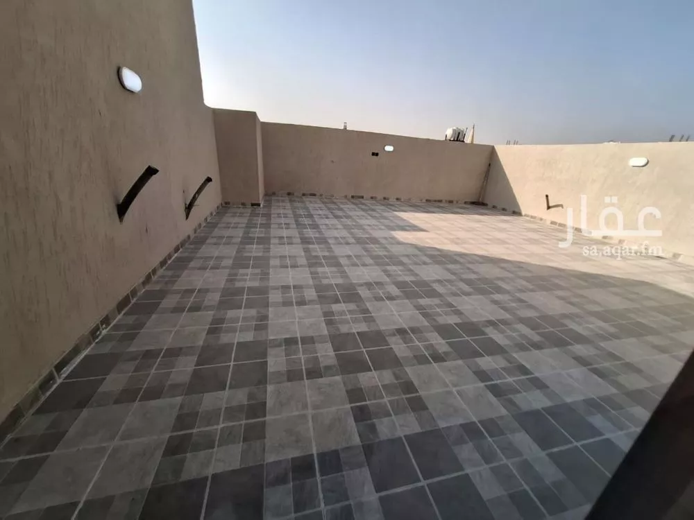 فيلا 5 غرف في العريجاء الوسطى 16