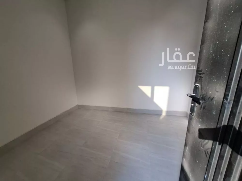 فيلا 5 غرف في العريجاء الوسطى 17