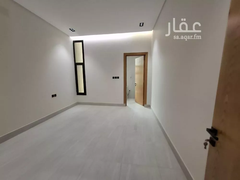 فيلا 5 غرف في العريجاء الوسطى 21