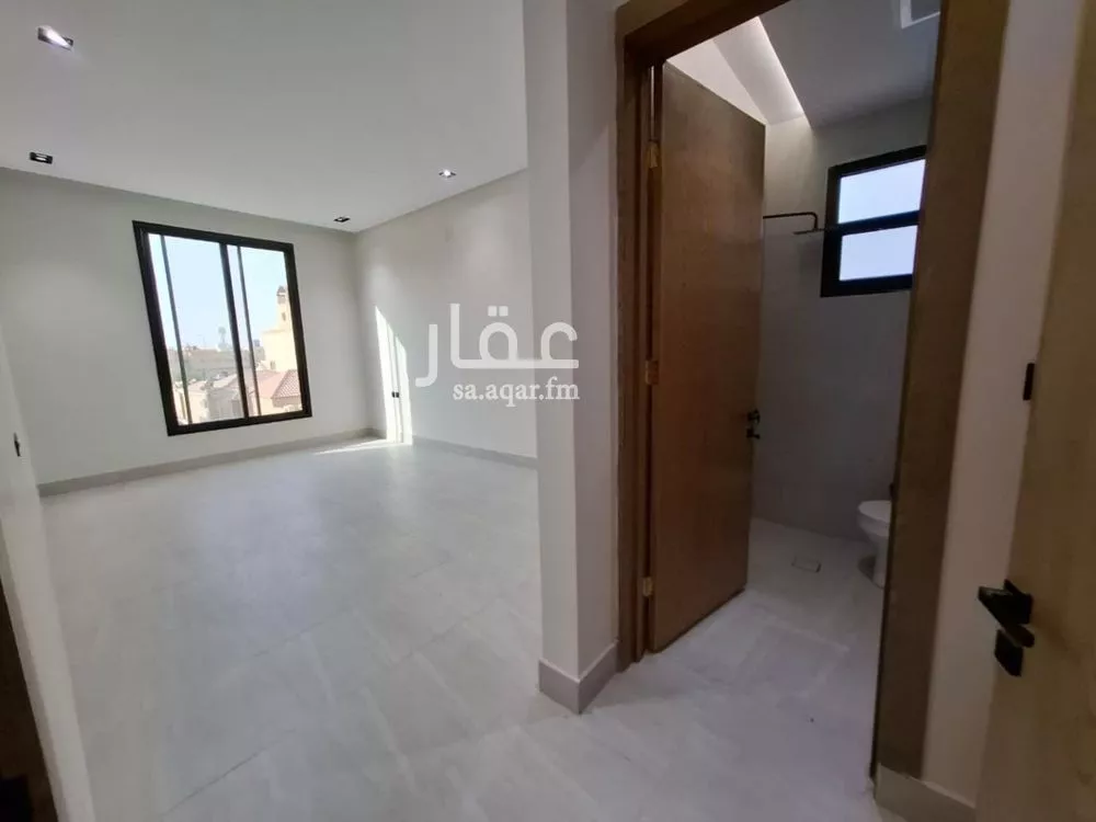 فيلا 5 غرف في العريجاء الوسطى 22