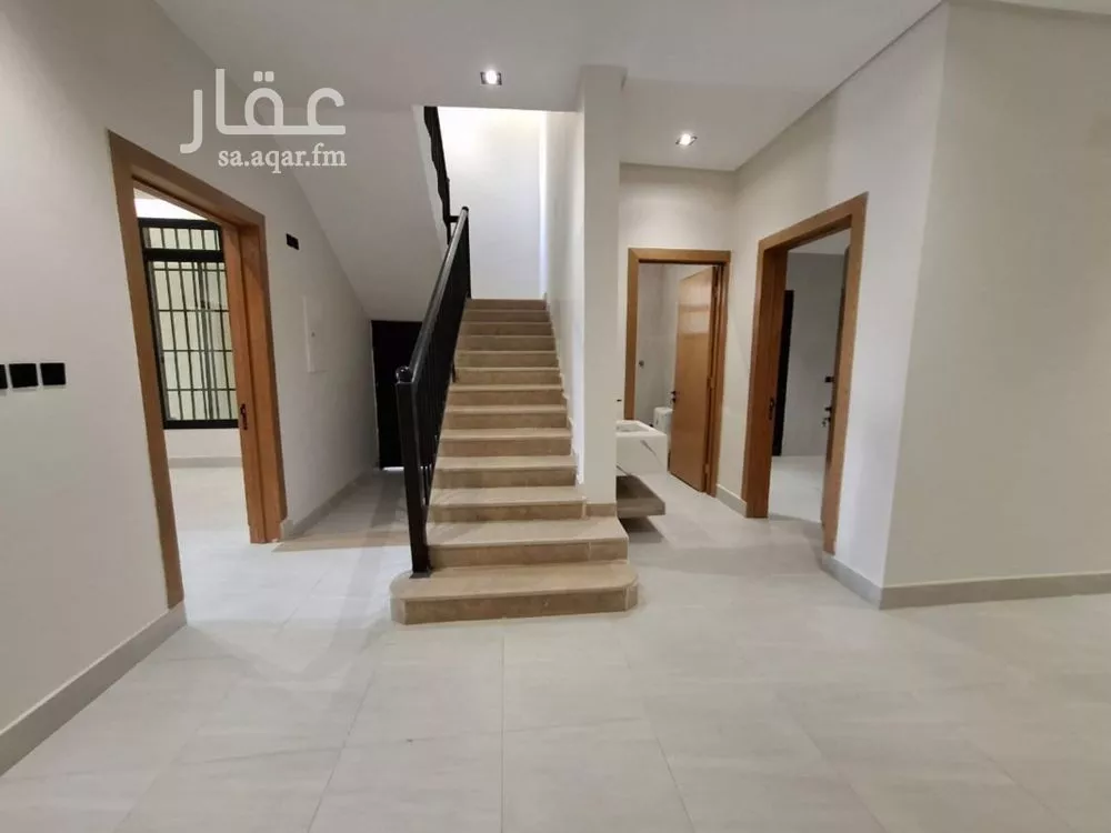 فيلا 5 غرف في العريجاء الوسطى 4