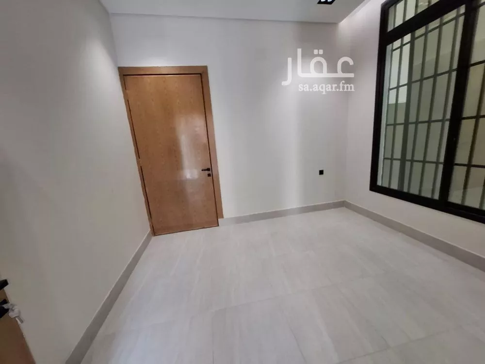 فيلا 5 غرف في العريجاء الوسطى 5