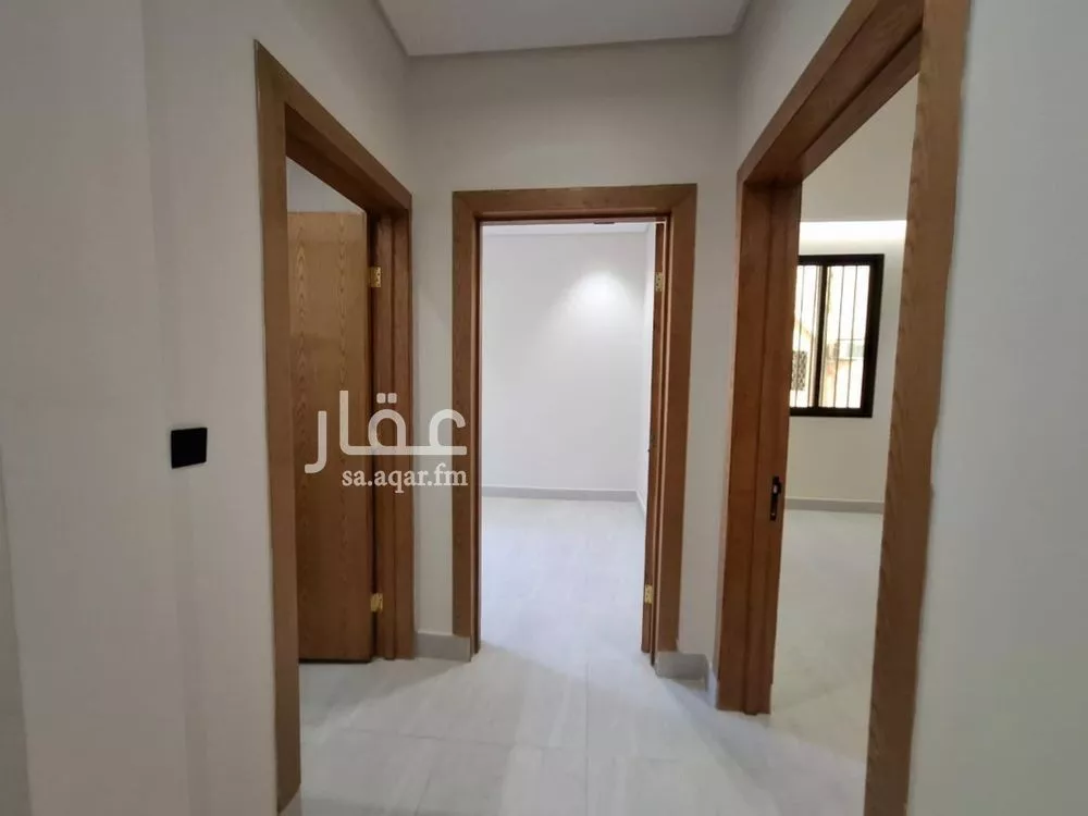 فيلا 5 غرف في العريجاء الوسطى 8