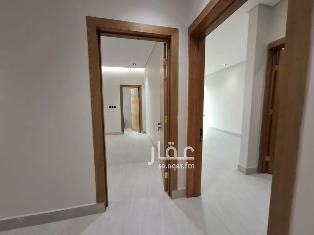 فيلا 5 غرف في العريجاء الوسطى 10