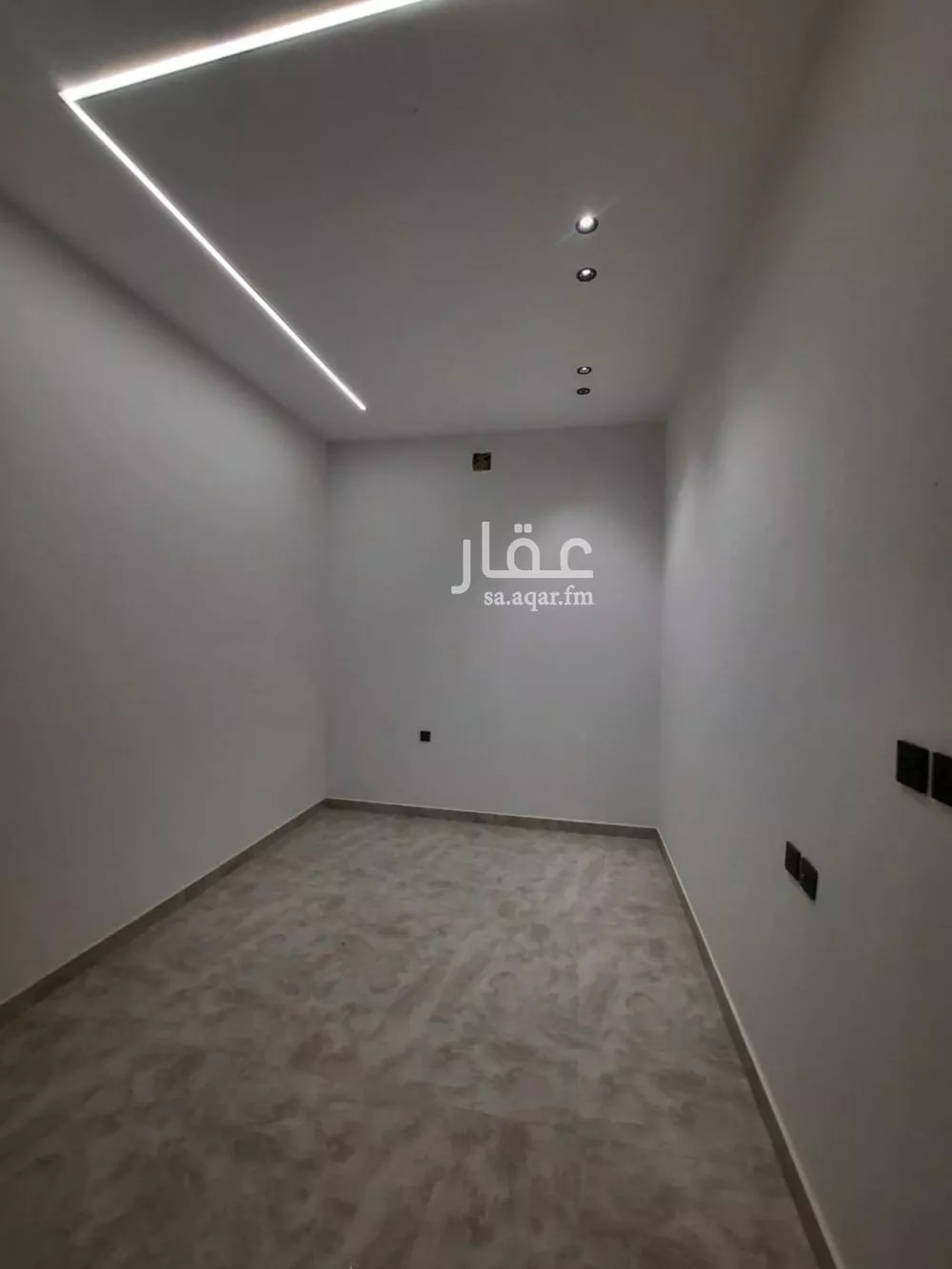 فيلا 7 غرف في طويق 11