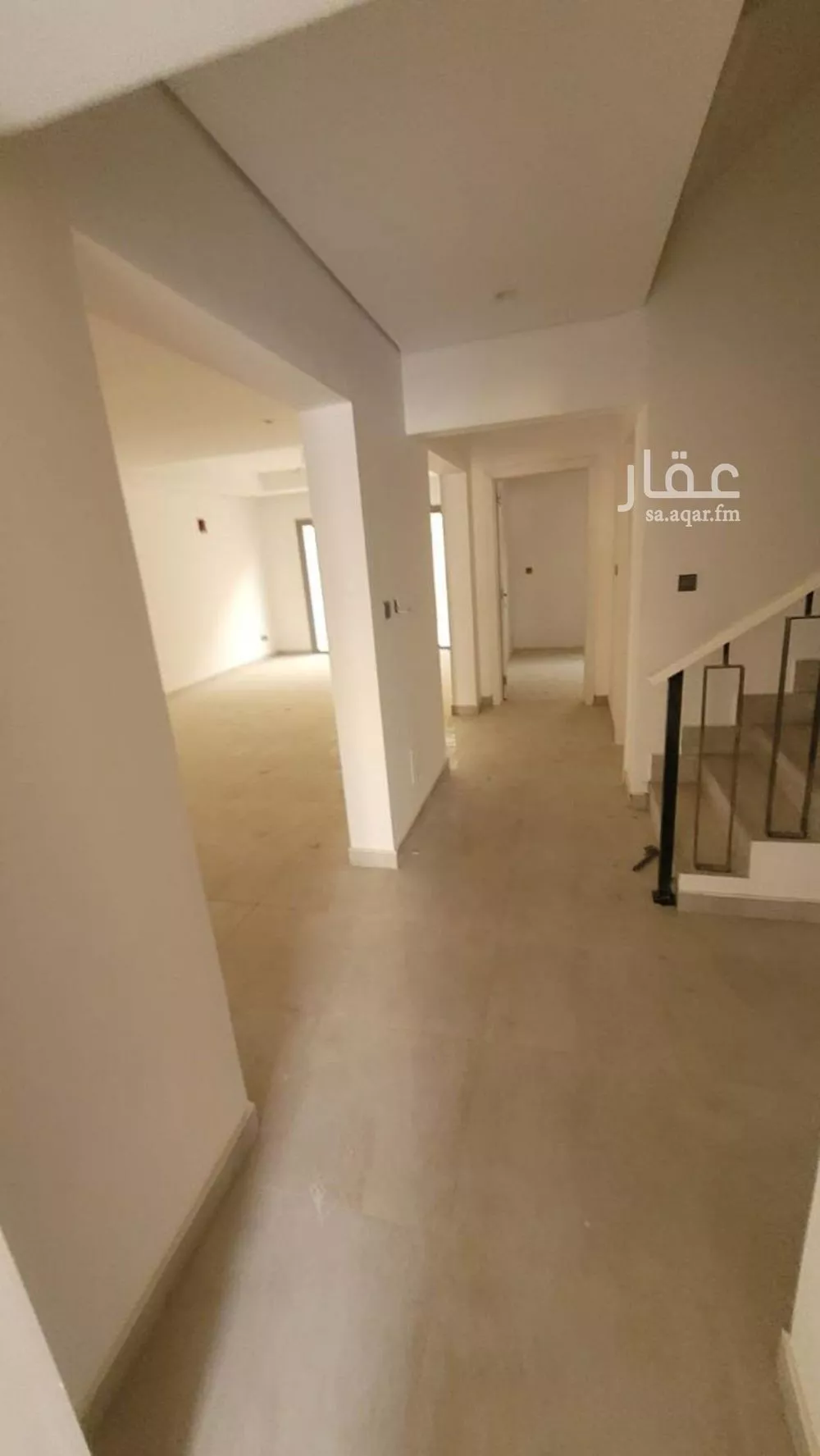 فيلا 5 غرف في النرجس 4
