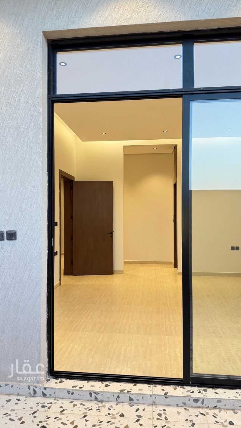 4 bedroom villa in Al Izdihar, Riyadh 15
