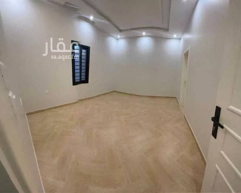 4 bedroom apartment in Az Zomorod, Jeddah 4