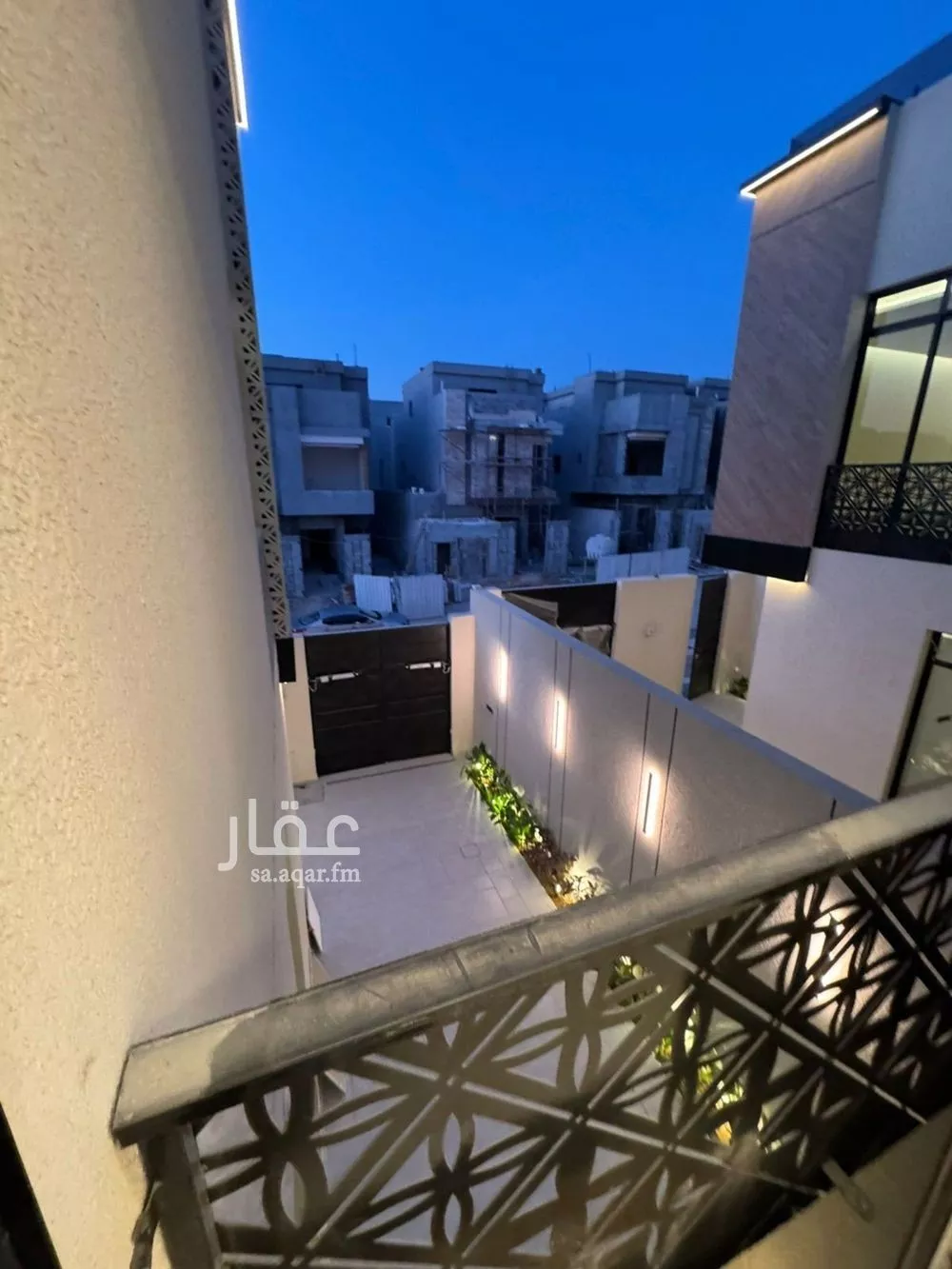5 bedroom villa in Al Narjis 5