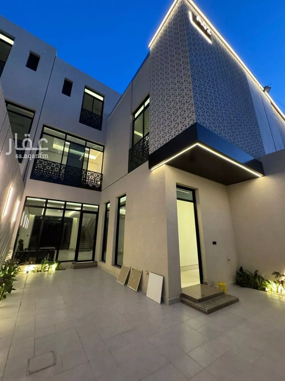 5 bedroom villa in Al Narjis 7
