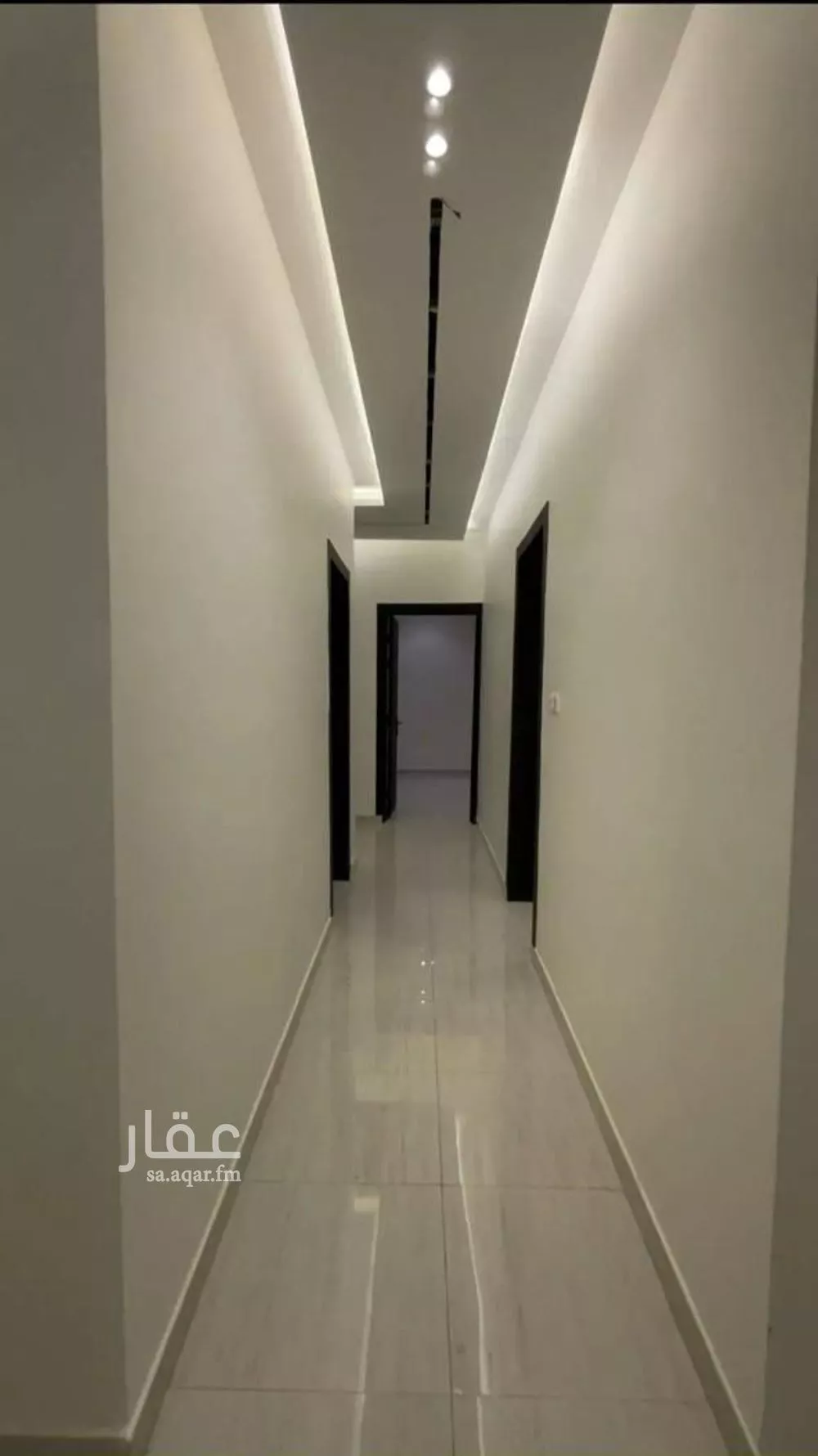 فيلا 3 غرف في النظيم 8