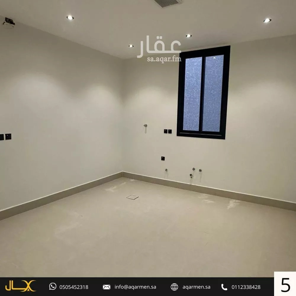 فيلا 4 غرف في العارض 6