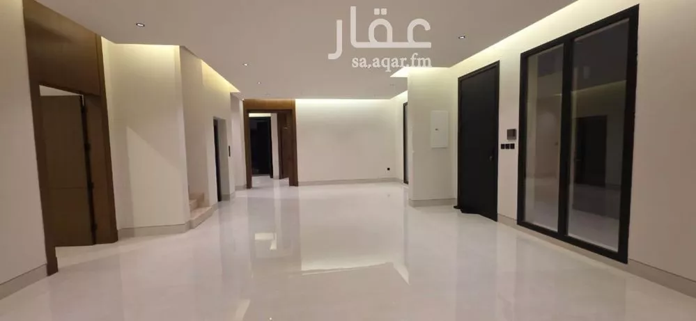6 bedroom villa in Al Aridh 7