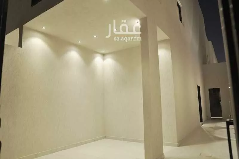 فيلا 5 غرف في الجنادرية 9