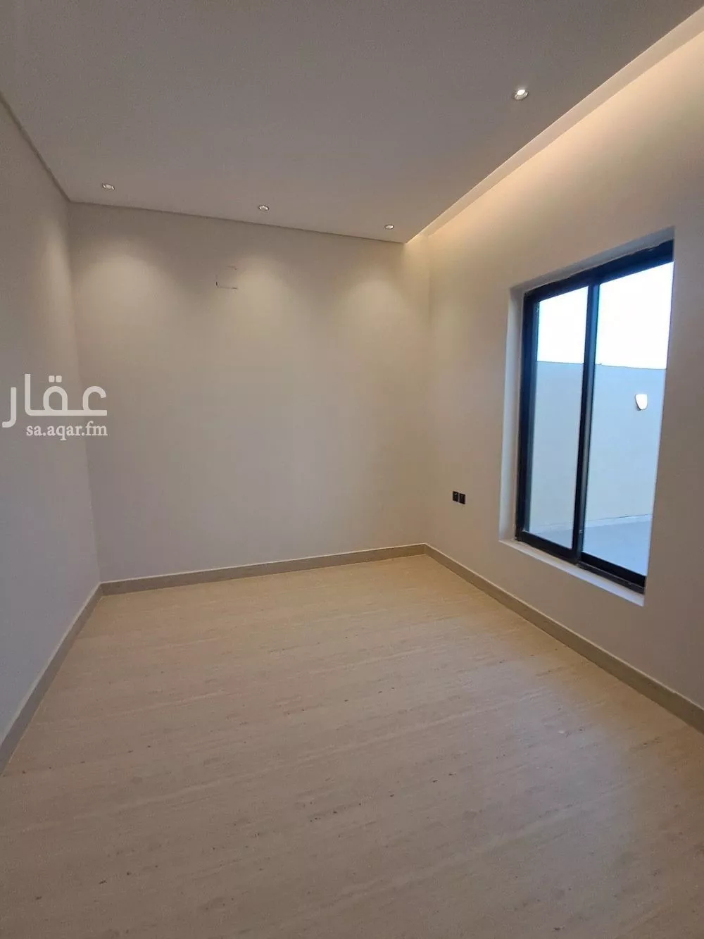 5 bedroom villa in Al Zahrah 17