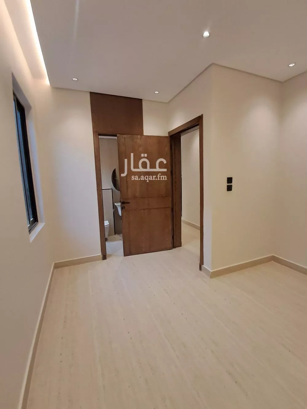 5 bedroom villa in Al Zahrah 19