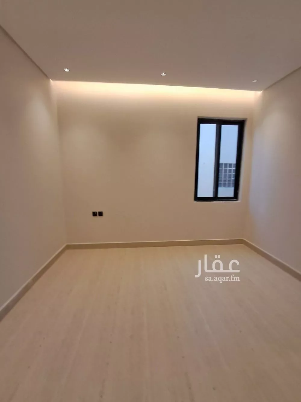5 bedroom villa in Al Zahrah 6