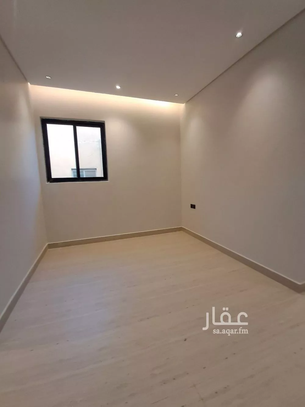 5 bedroom villa in Al Zahrah 7