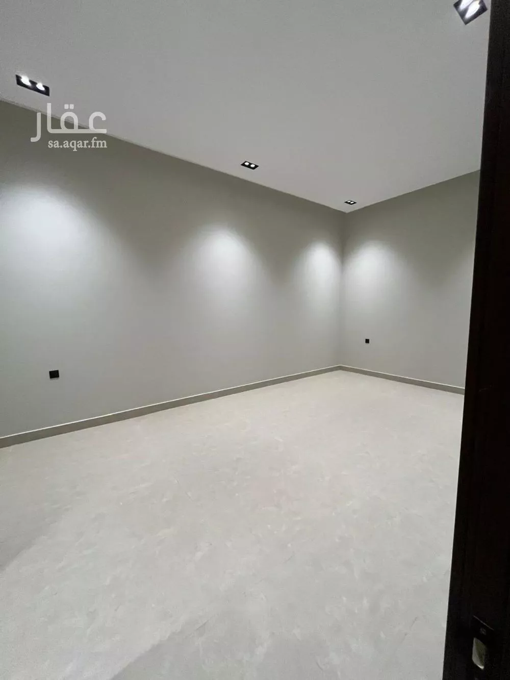 فيلا 4 غرف في الرمال 12