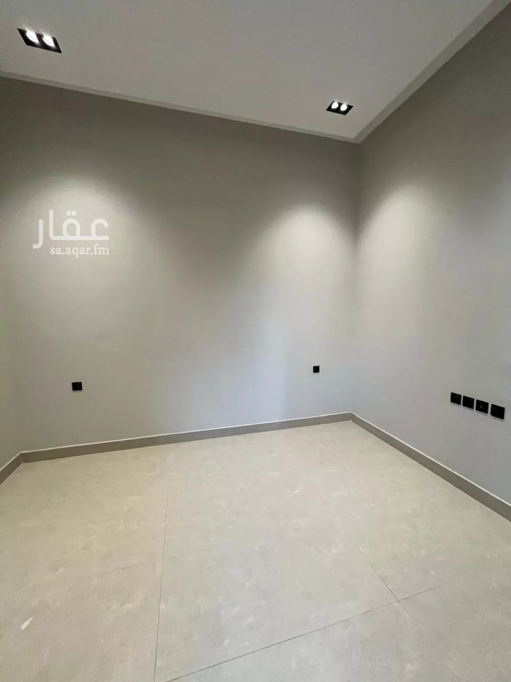 فيلا 4 غرف في الرمال 4