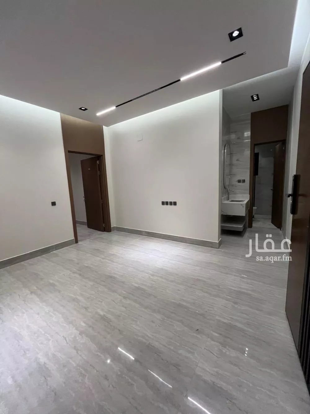 4 bedroom villa in Al Rimal 6