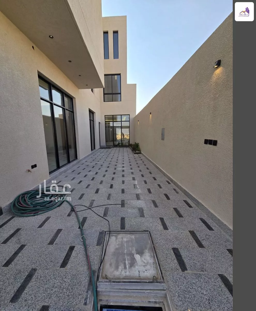 8 bedroom villa in Al Mahdiyyah 17