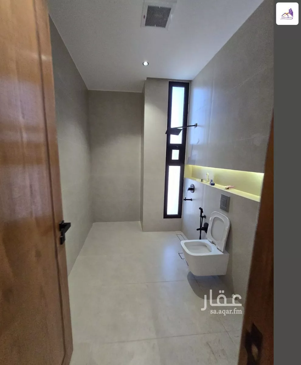 8 bedroom villa in Al Mahdiyyah 9