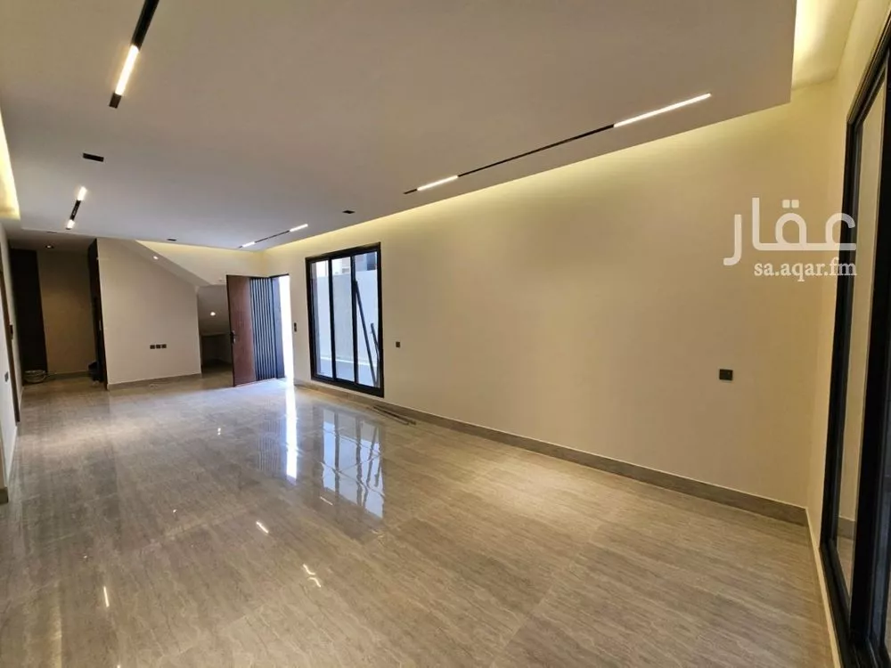 فيلا 4 غرف في الرمال 6