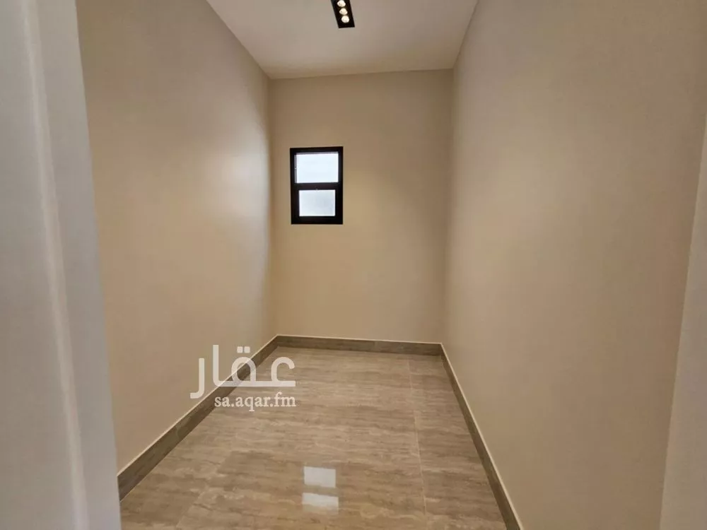 فيلا 4 غرف في الرمال 7