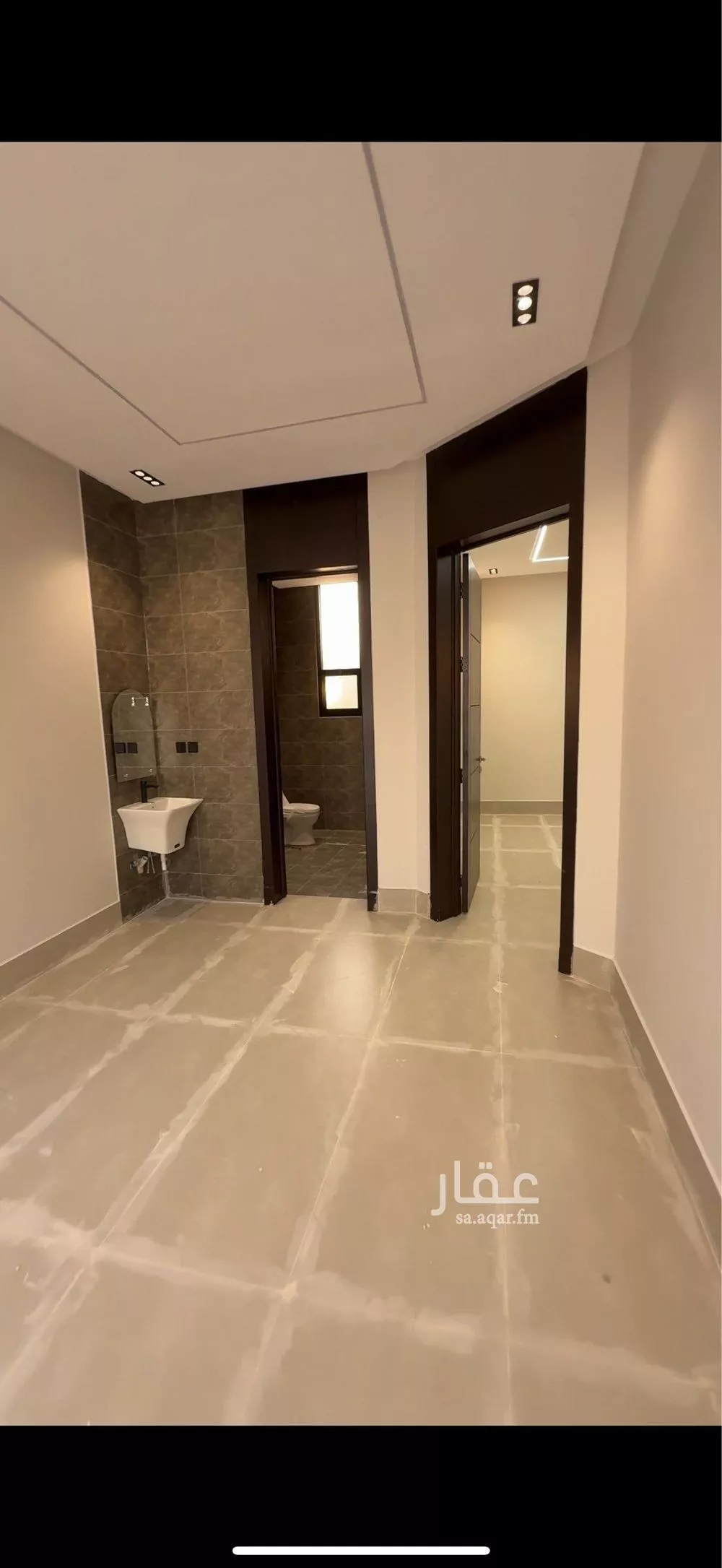 5 bedroom villa in Al Uraija Al Gharbiyah 4