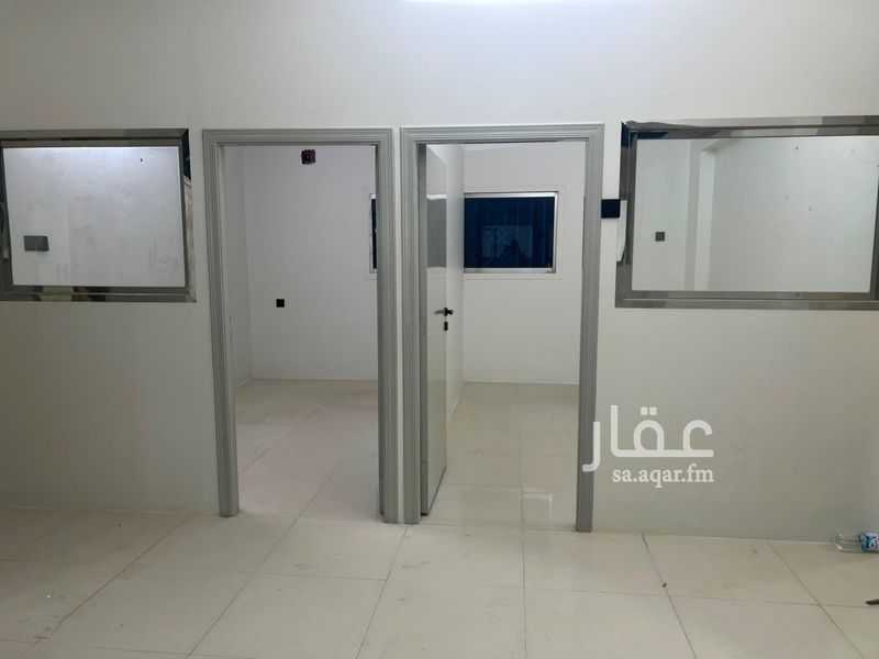 7 bedroom office in Al Malaz, Riyadh 9
