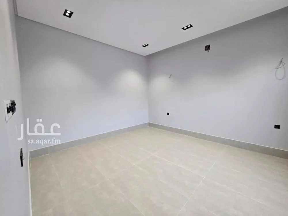 5 bedroom villa in Okaz 11