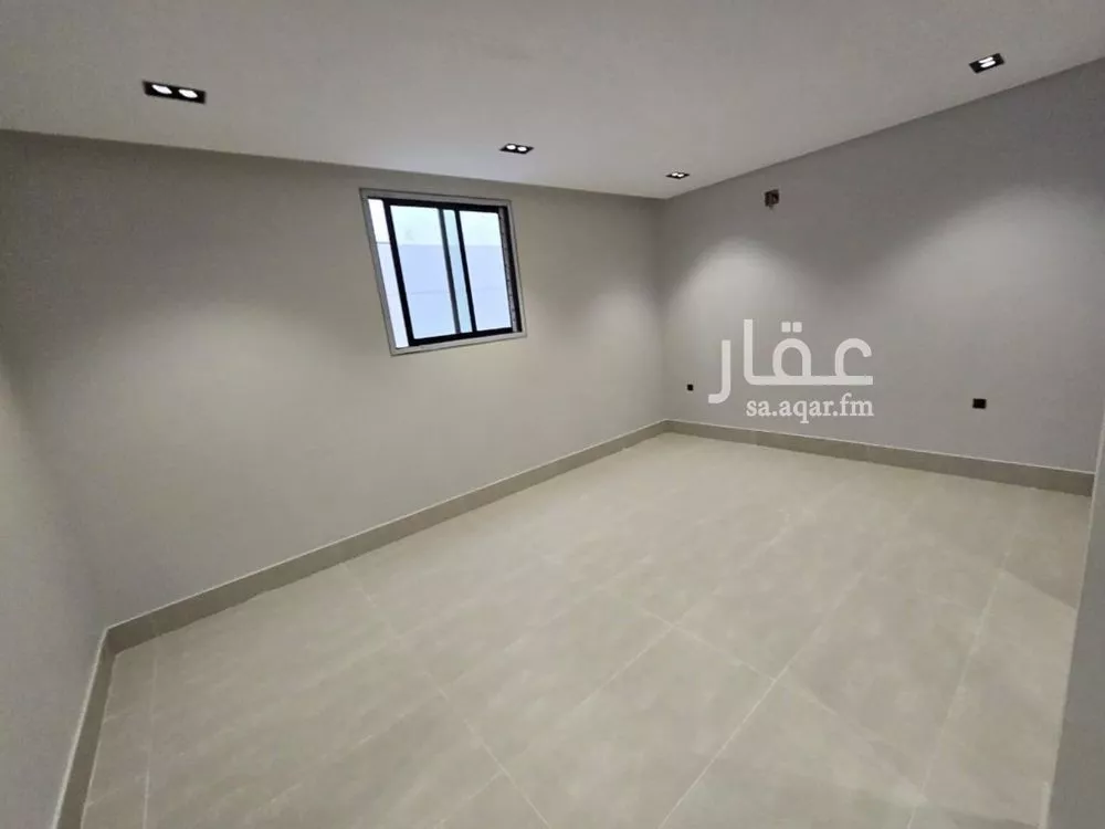 5 bedroom villa in Okaz 9