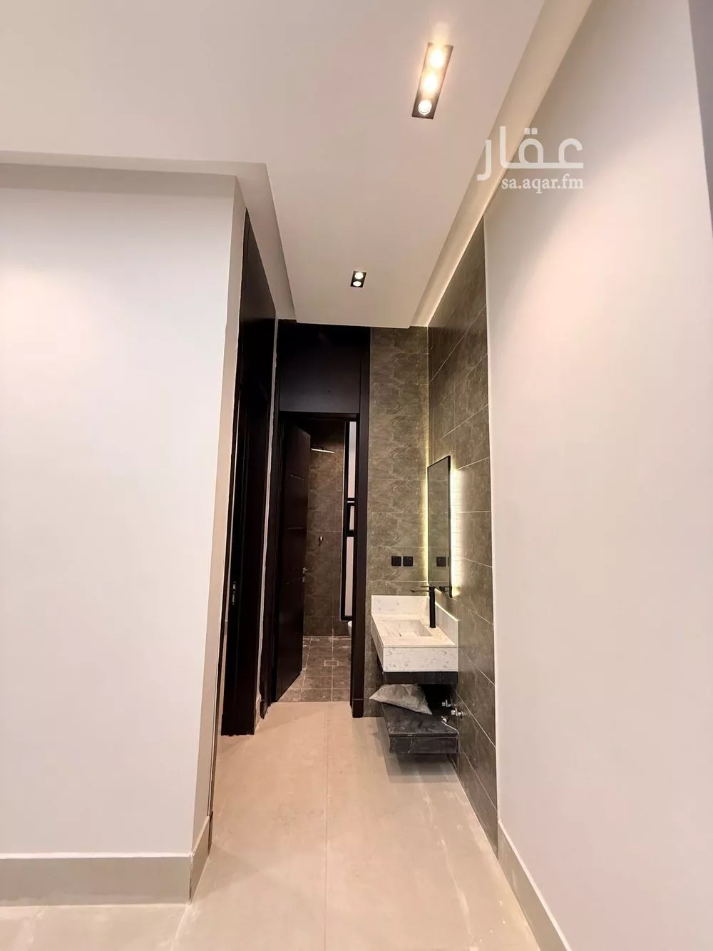 7 bedroom villa in Al Uraija Al Gharbiyah 8