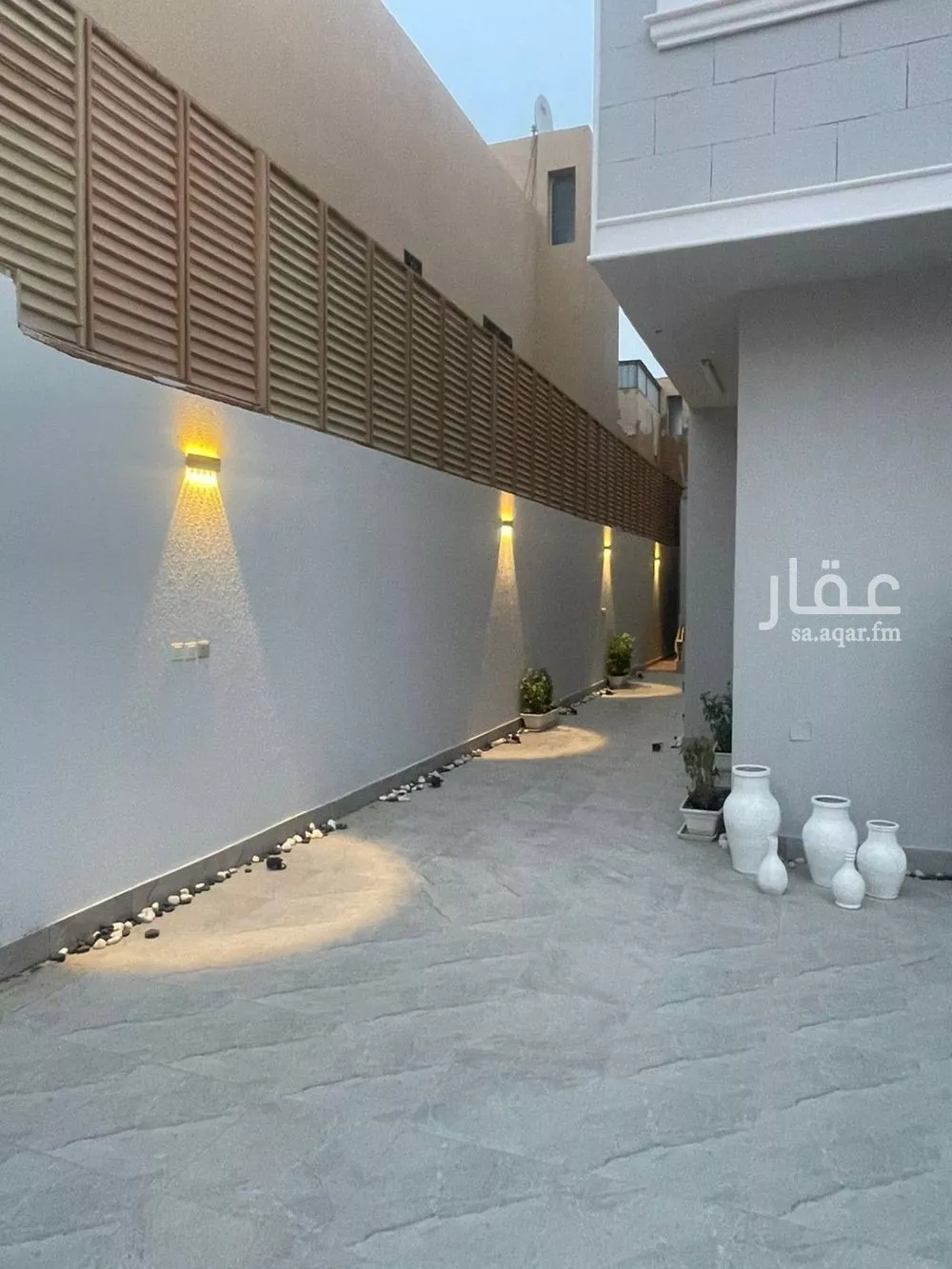 8 bedroom villa in Al Yasmin 3