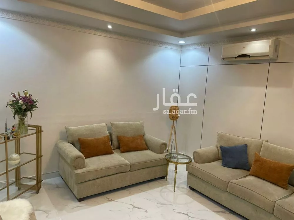 8 bedroom villa in Al Yasmin 6