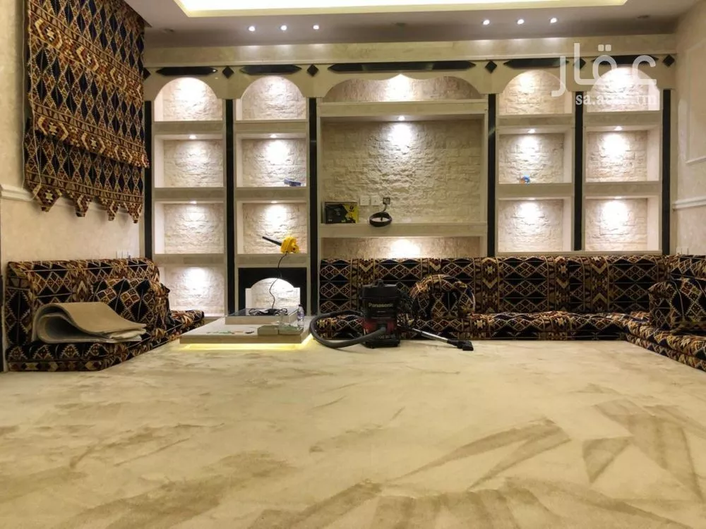 10 bedroom villa in Al Rimal 24