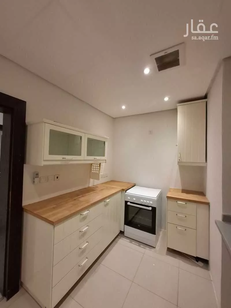 4 bedroom apartment in Hajar, Eastern Province 11