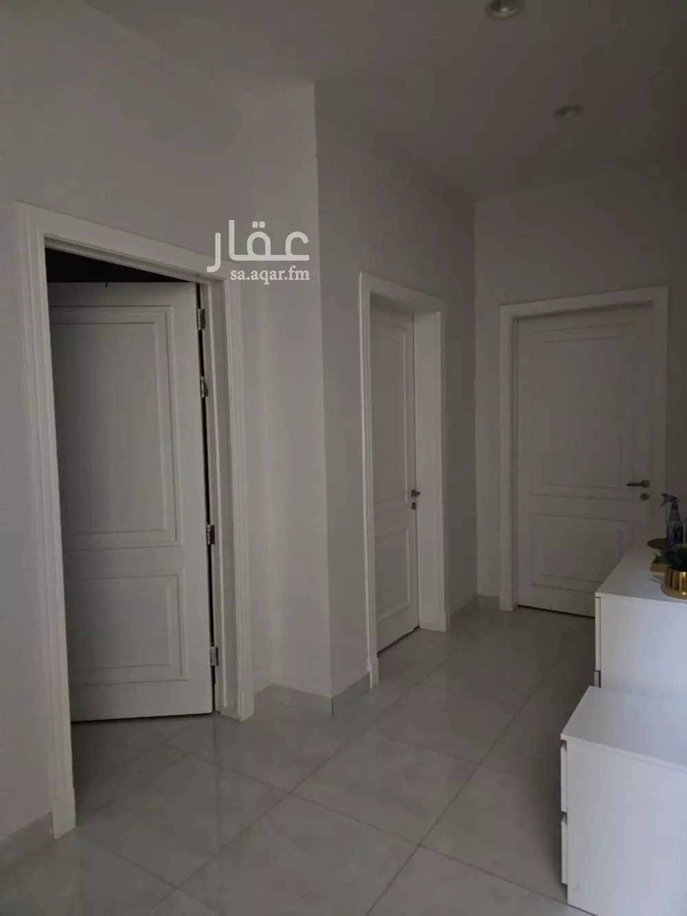 فيلا 7 غرف في النرجس 12