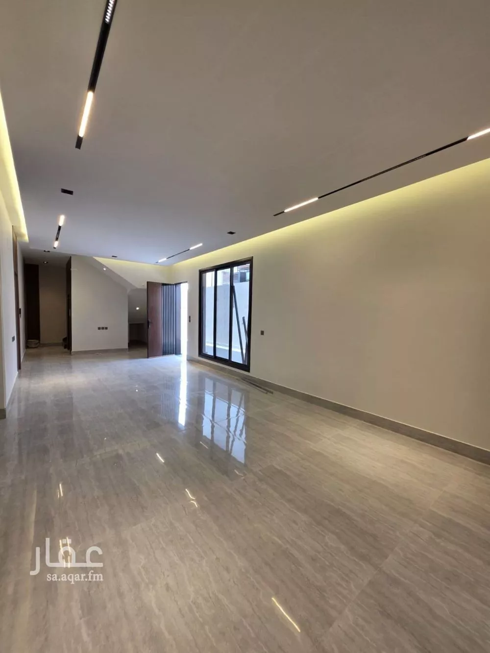 5 bedroom villa in Al Rimal 15