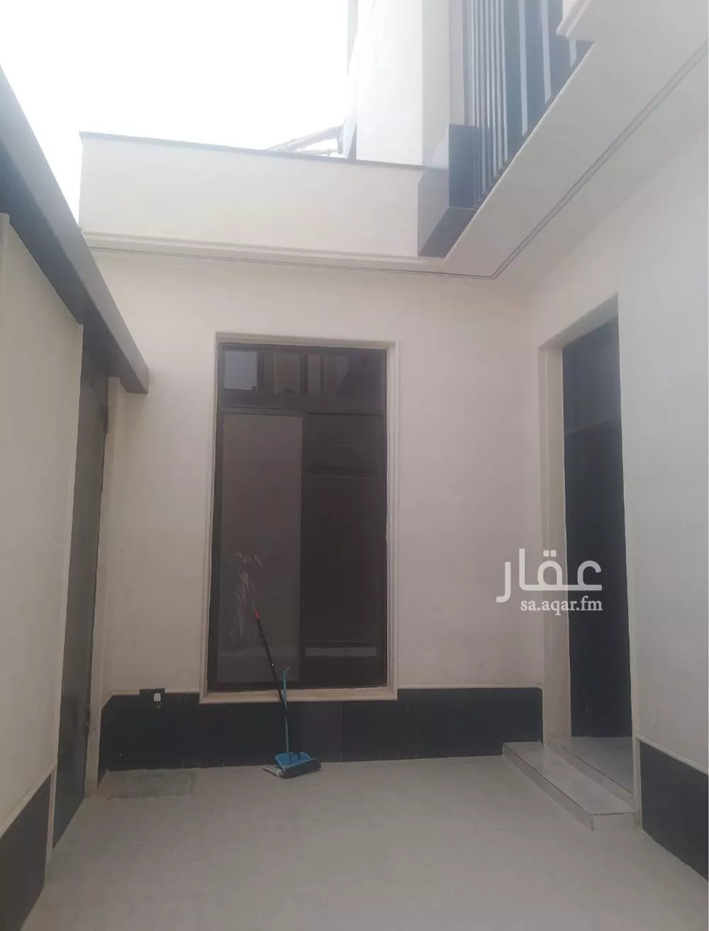 فيلا 7 غرف في الشرق 7