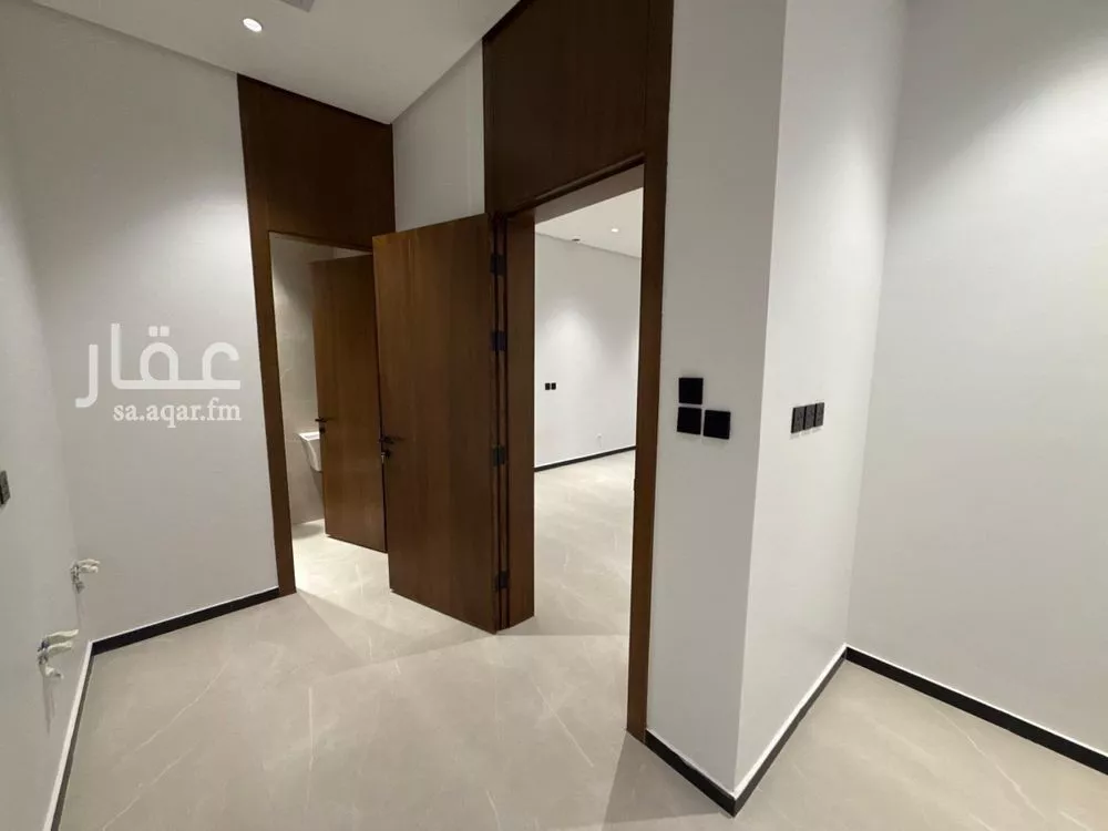 6 bedroom villa in Al Aridh 12